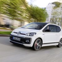 ¡Reinterpretando clásicos! El Volkswagen Up! GTI llega 40 años después para homenajear al Golf GTI