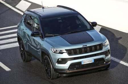 Jeep Compass y Renegade 2023 agregan versiones semi híbridas en Europa pero, sin descartar a México
