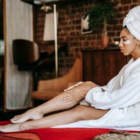 ¿Tienes la piel seca? Tres remedios naturales que tienes en casa para hidratarla y revitalizarla 