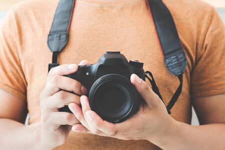 Qué esperamos del año 2021 en fotografía (y qué nuevas cámaras aparecerán, o podrían hacerlo, a lo largo del año)