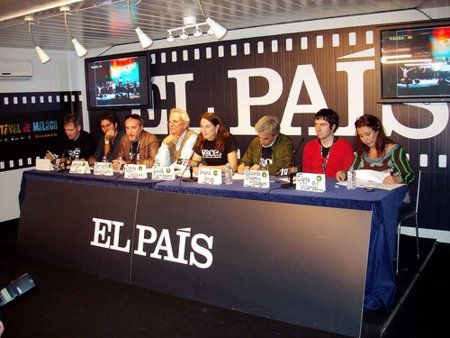 El País: "Algo no funciona bien cuando los artistas ganan más por el canon que por su actividad"