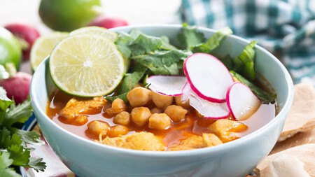 Cuánto tiempo puede durar congelado el pozole: de hecho, lo podrías guardar para Navidad