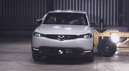 Mazda MX-30 obtiene 5 estrellas en las pruebas Euro NCAP