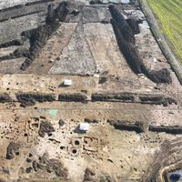 Estaban construyendo una carretera y descubrieron una ciudad antigua con oro y reliquias de hace más de 2,000 años