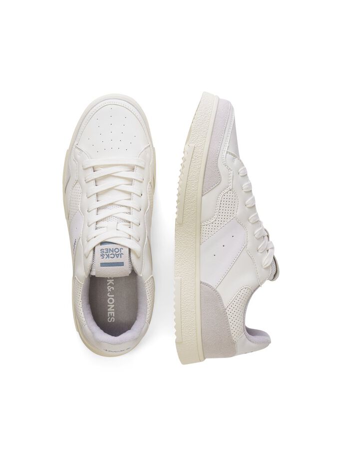 Zapatillas blancas retro con detalle de picados