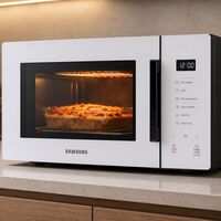 El error con el grill del microondas no es ponerlo más o menos minutos: es esperar que trabaje como un horno