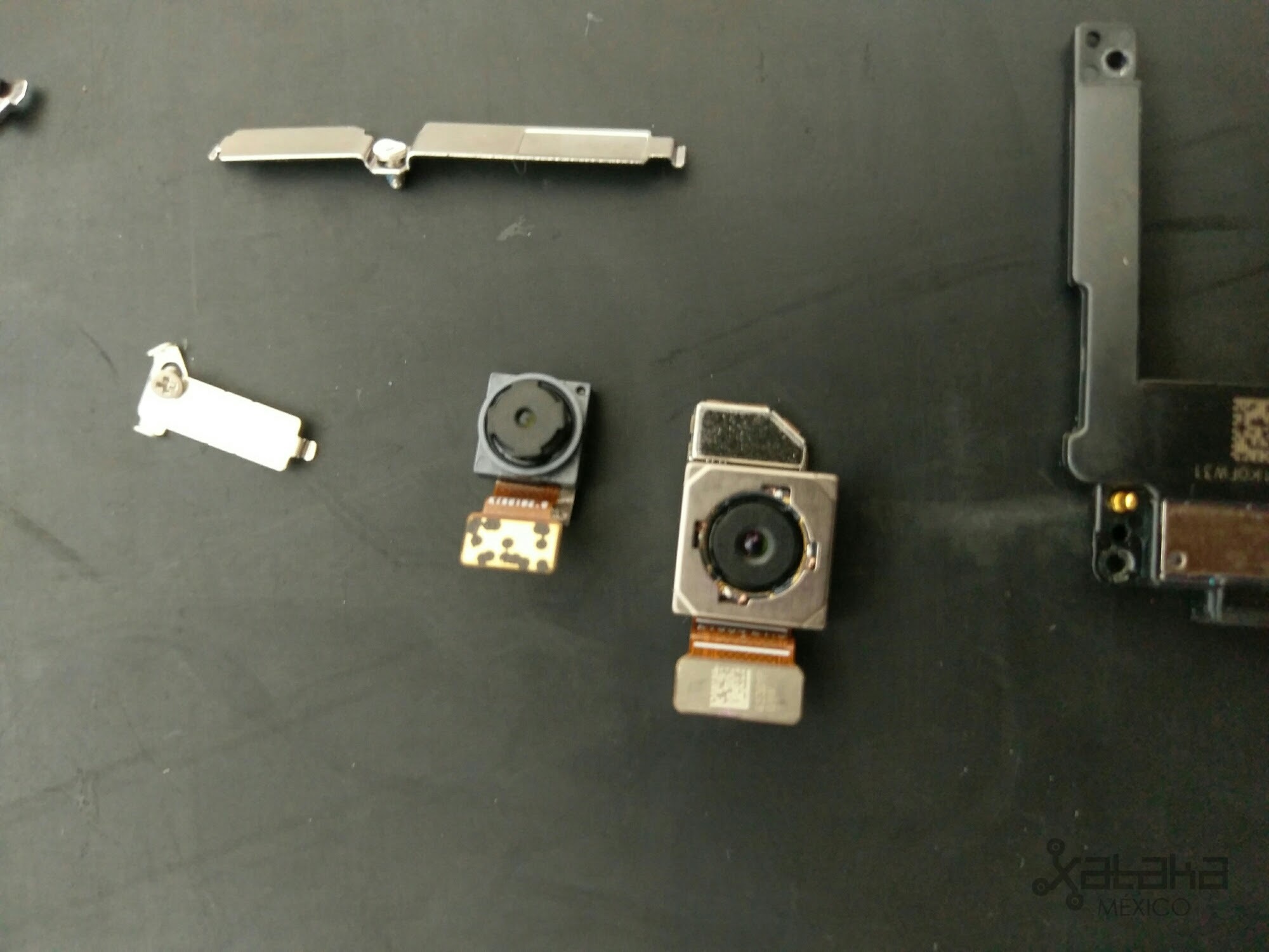 Foto de Desensamble del Huawei Mate 8 (6/8)