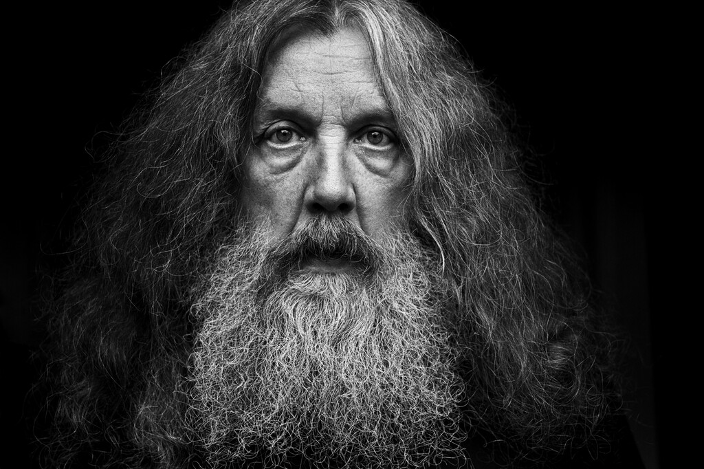 Alan Moore anuncia nuevos y ambiciosos proyectos: una colección de relatos y una saga de fantasía en cinco volúmenes 