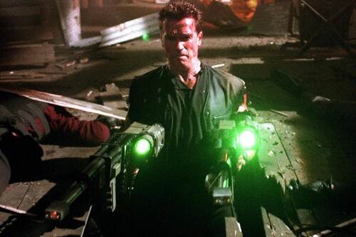 La mejor película de Tarantino que él nunca hizo, el thriller que enfrenta a Schwarzenegger con un cocodrilo y más. 11 estrenos imprescindibles de cine en casa de junio de 2026