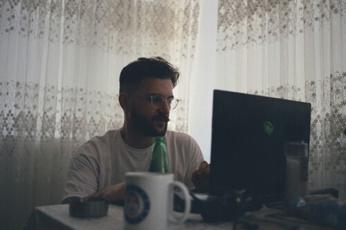 Man using a computer