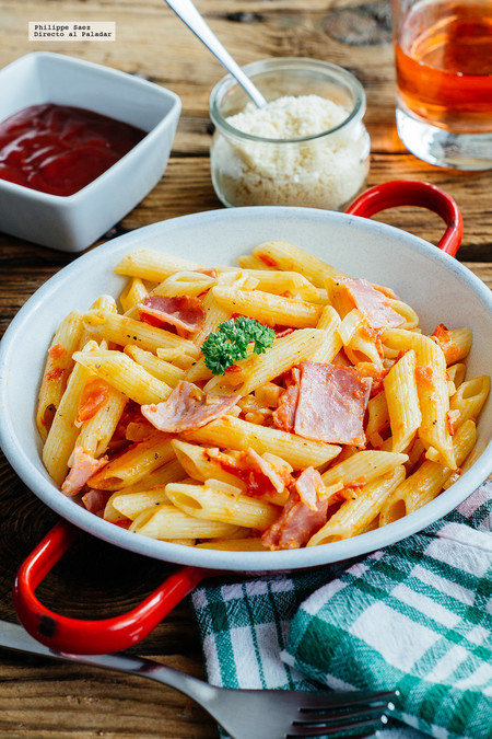 Pastas con jamón serrano. Receta para el Día del niño
