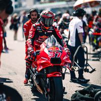 Augusto Fernández todavía puede quedarse en MotoGP. Tiene una propuesta para pilotar una Yamaha en 2025 