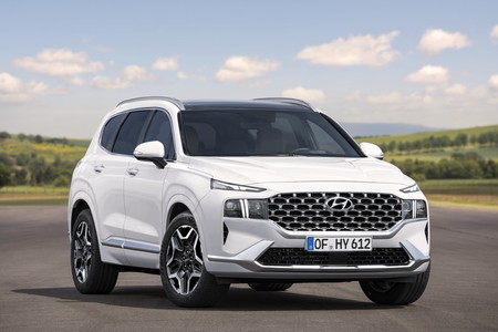 El Hyundai Santa Fe 2021 recibe un facelift a sólo 2 años de su estreno, y cambia más que sólo el diseño