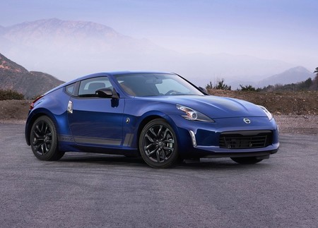 Nissan 370z Heritage Edition 2019 1280 03