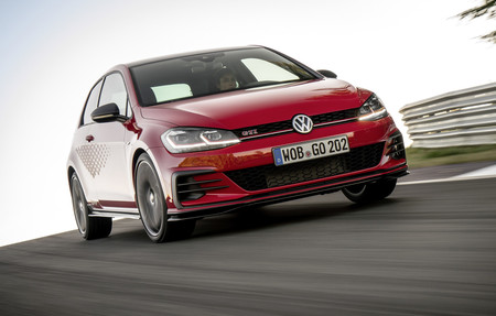 Volkswagen Golf Gti 01