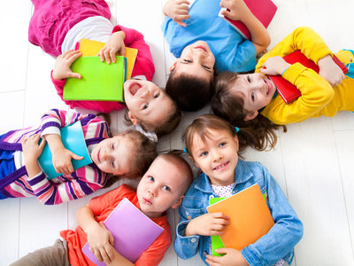 Un estudio demuestra que muchos niños están siendo escolarizados demasiado pronto (y en España, la mayoría)