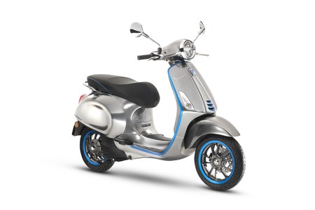 Vespa Elettrica, más cool que nunca con 2 kW y 100 km de autonomía eléctrica