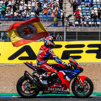 Álvaro Bautista prolongó la racha regresando al podio con su Honda CBR1000RR-R y rozó su mejor fin de semana del año  