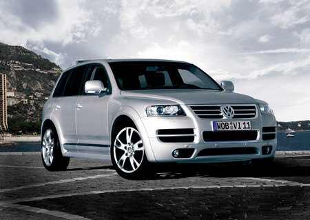 Volkswagen Touareg W12