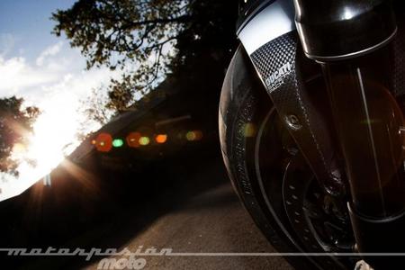 Ducati-Diavel-2014-