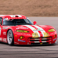 El mítico Chrysler Viper GTS R, ganador de las 24 Horas de Le Mans en el 2000, vuelve a la vida y está a la venta
