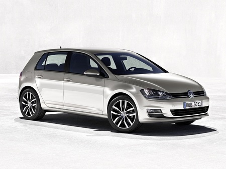 Volkswagen Golf VII fondo claro