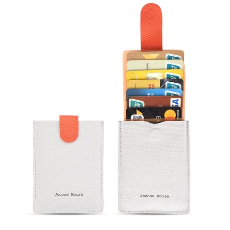 Oferta flash en el tarjetero con bloqueo RFID de Jocose Moose: desde 8,46 euros en Amazon