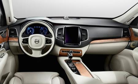 Volvo abre las puertas de su nueva XC90