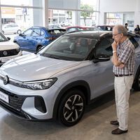 Mientras hay países que ya no quieren adultos mayores al volante, un país de Latinoamérica podría otorgar 30% de descuento para comprar un auto nuevo 