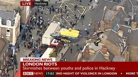 Revueltas en Londres: ni Facebook, ni Twitter, más bien BlackBerry Messenger