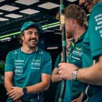 Fernando Alonso se ha lesionado. Acaba de anunciarlo Aston Martin, y ahora la duda es cuánto va a durar su baja 