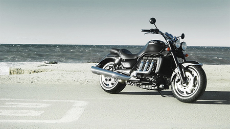 Triumph Rocket III