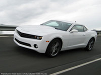 ¿Un Camaro 2.0 Turbo de cuatro cilindros? Lutz no lo niega