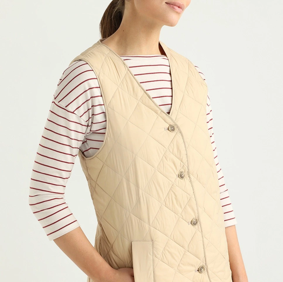 Chaleco de mujer acolchado botones

