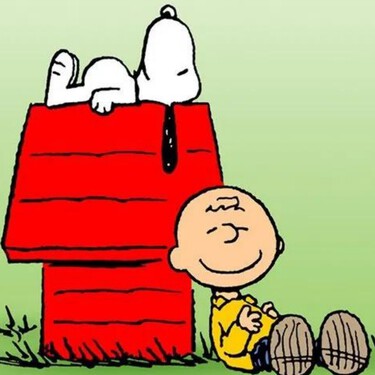 La primera aparición de Snoopy y Snoopy junto a Charlie