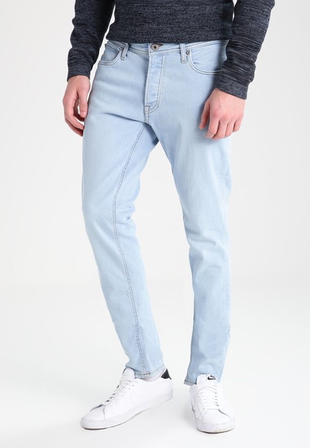 Pantalones Jack & Jones Jjitim rebajados de 39,95 euros a sólo 15,95 euros y los gastos de envío gratuitos