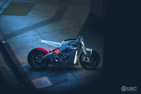 Así lucirá la versión racing de la XP Zero: una naked futurista con el par de un coche y el peso de una moto