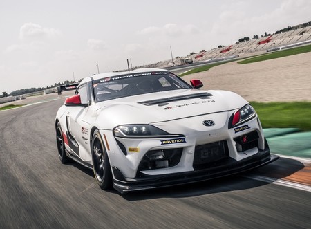 Preparen las chequeras porque Toyota Supra GR GT4 estará a la venta en 2020