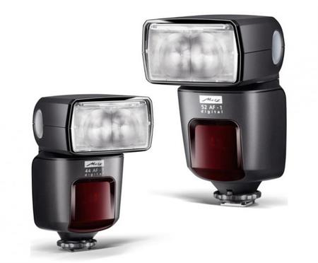 Metz ha lanzado dos flashes con muy buena pinta para las SLT, NEX y RX de Sony