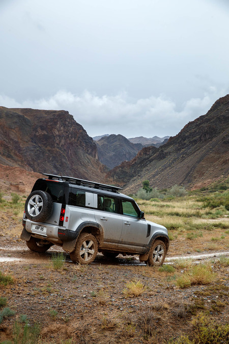 Land Rover Defender 2020