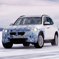 El BMW iX3 revela sus cifras: será un SUV eléctrico con 286 CV, batería de 74 kWh y autonomía de 440 kilómetros