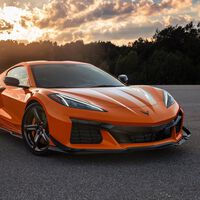 GM cancelará las garantías de quienes compren Corvette Z06, Escalade V y Hummer EV solo para venderlos al instante a sobreprecio