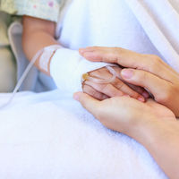 Médicos del Hospital Vall d'Hebron trasplantan un solo hígado a dos niñas, en una intervención "compleja y excepcional"