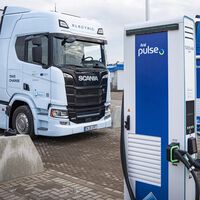 Sin darnos cuenta, Alemania se está convirtiendo en el paraíso del camión eléctrico y la razón es clara: la lucha contra el tiempo