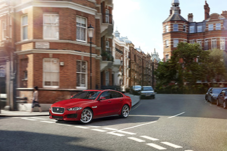 Jag Xe S London Image 011014 74 95743