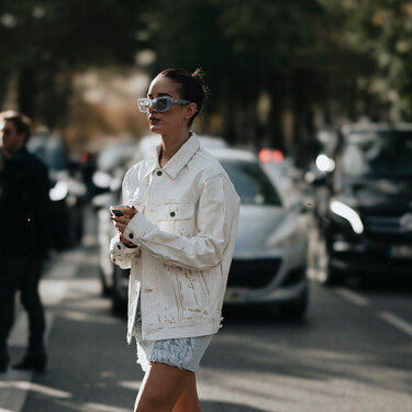 Cómprala ahora y llévala 24/7 este otoño: la chaqueta vaquera que agotará Lefties porque cuesta menos de 10 euros