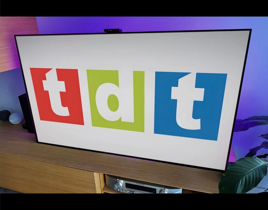 Esto es lo que pasará a partir de enero de 2025 con el nuevo apagón de la TDT si no tienes una TV o decodificador compatible