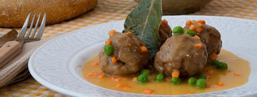 Cómo hacer las mejores albóndigas caseras y cinco salsas para acompañarlas