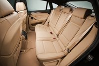 BMW rectifica y dota de 5 plazas al X6
