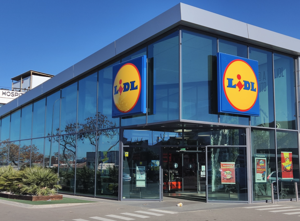 Lidl va a agotar este mueble auxiliar perfecto para tu minipiso: decora y, además, amplía el almacenaje 